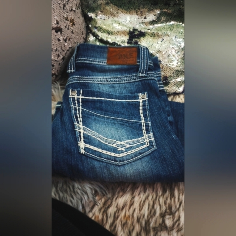 NWOT EUC BKE 28